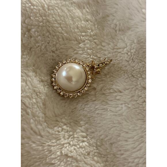 Vintage Gold and Pearl Pendant - Picture 5 of 5
